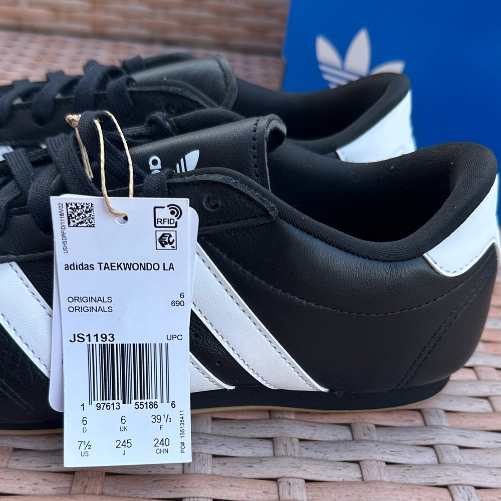 Adidas TAEKWONDO LACE Sneakers - Picture 7 of 13